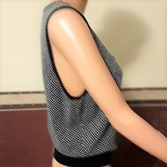 Vintage Liz Claiborne Lizsport Navy/White Slip Over Sweater Vest Size Small - Picture 2 of 4